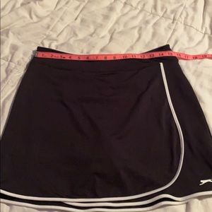 EUC- Slazenger Golf Skort - MED